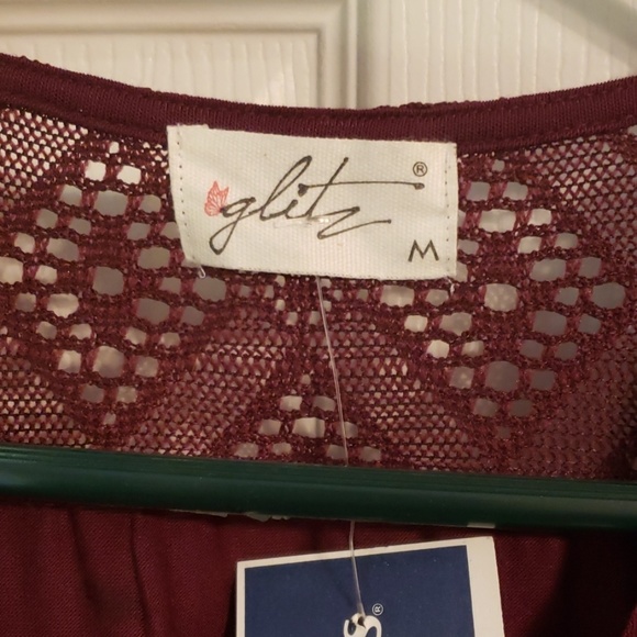 Maroon tank top - Picture 3 of 8